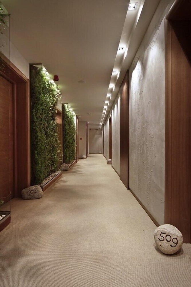 Graffit Gallery Design Hotel — Spa in Varna, Varna Region