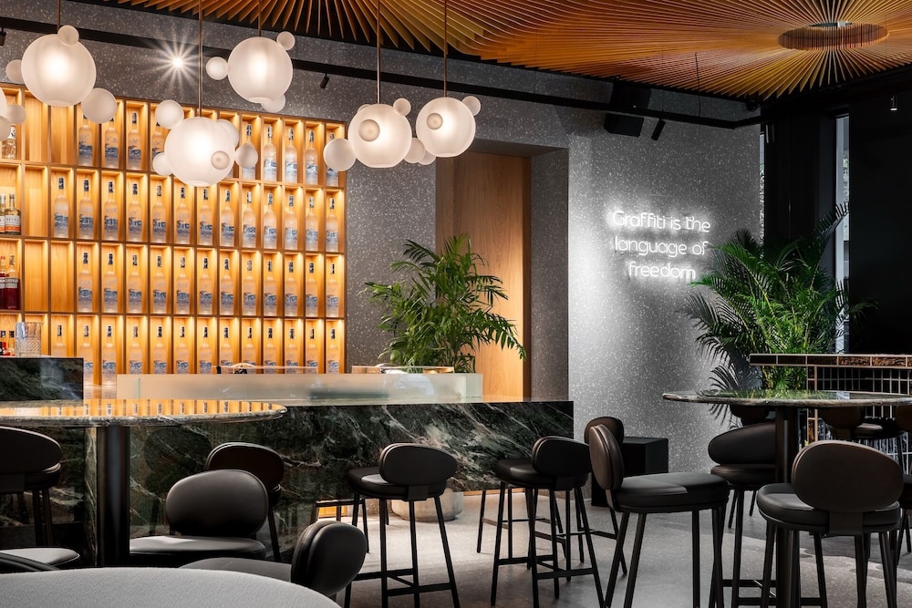 Graffit Gallery Design Hotel — Restaurant & bars in Varna, Varna Region