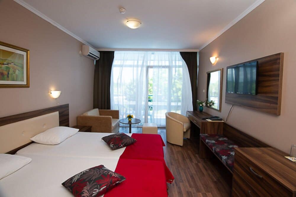 Regatta Palace Hotel — Hotel rooms in Sunny Beach, Burgas Region
