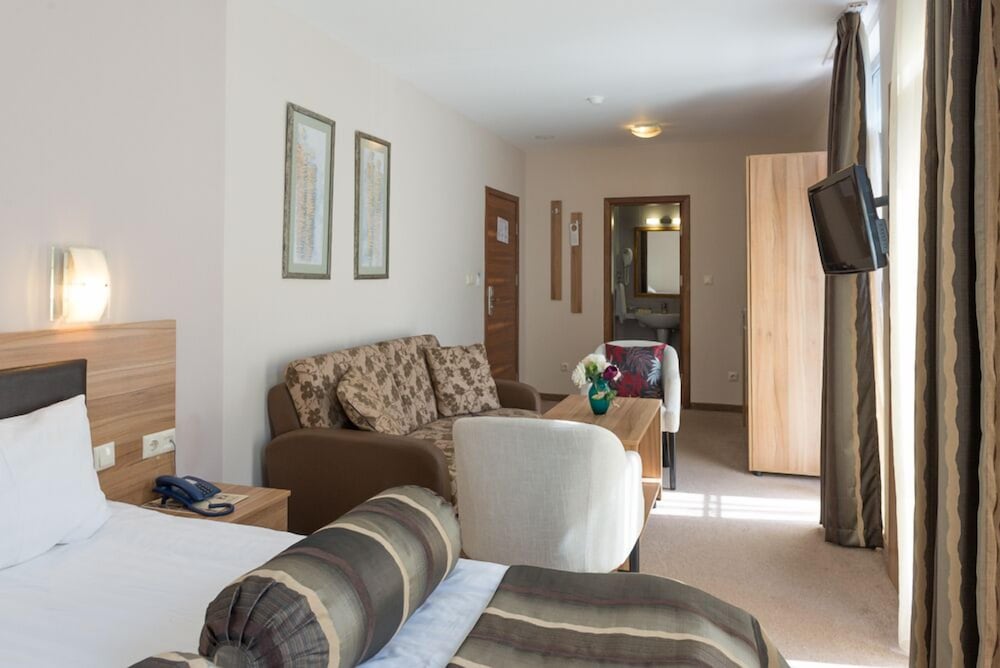 Regatta Palace Hotel — Hotel rooms in Sunny Beach, Burgas Region