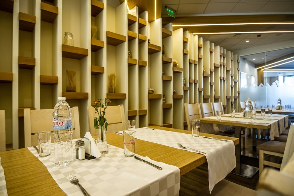 Rila Hotel Borovets — Restaurant & bars in Samokov, Sofia (province)