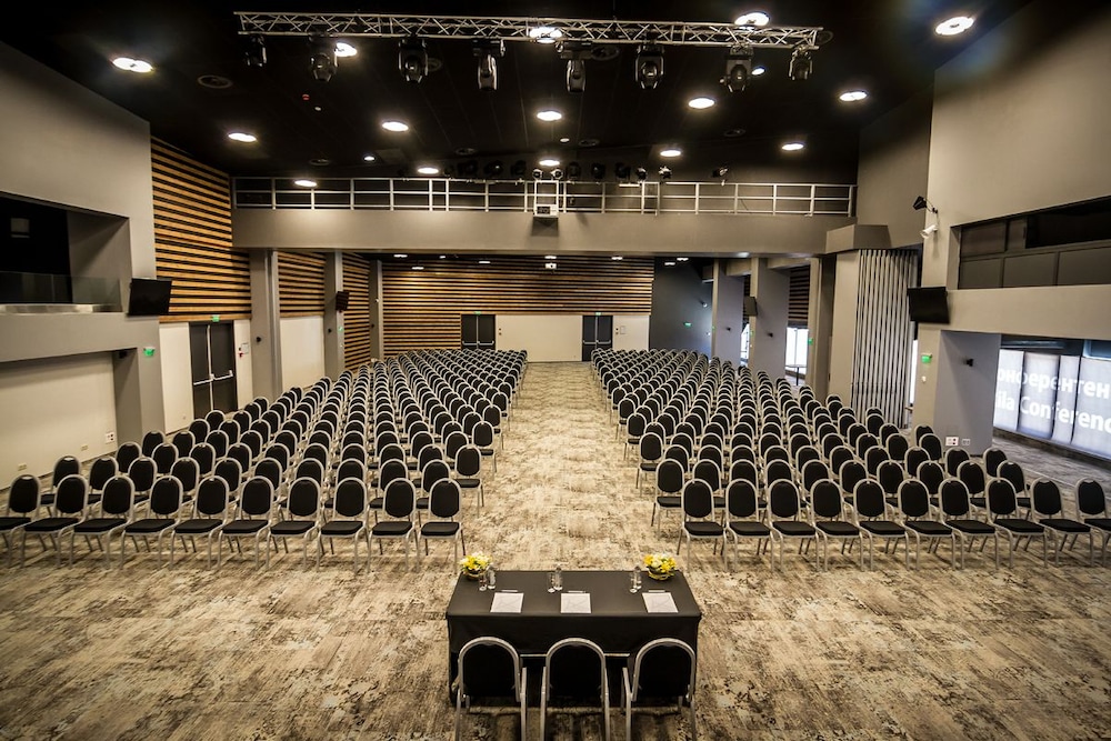 Rila Hotel Borovets — Hotel building in Samokov, Sofia (province)
