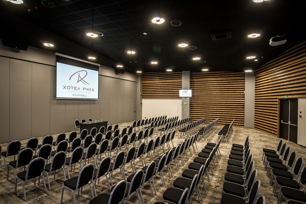 Rila Hotel Borovets — Hotel building in Samokov, Sofia (province)