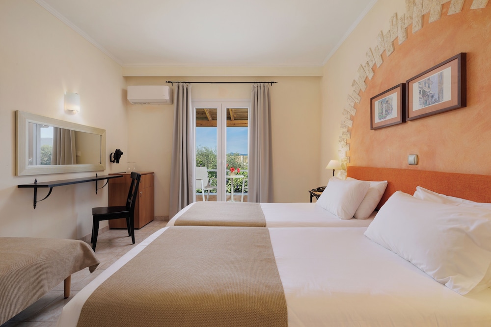 Nefeli Hotel — Hotel rooms in Gouvia, Ionian Islands