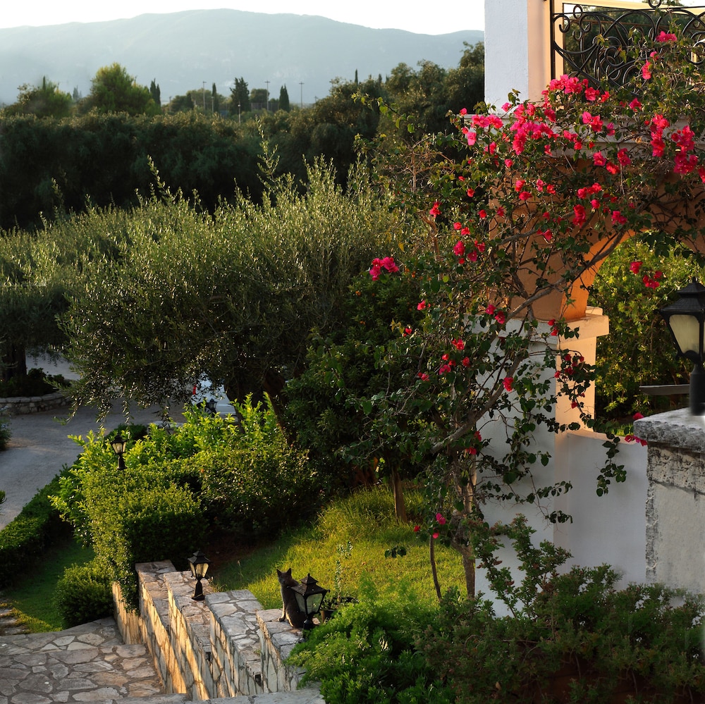 Nefeli Hotel — Hotel building in Gouvia, Ionian Islands