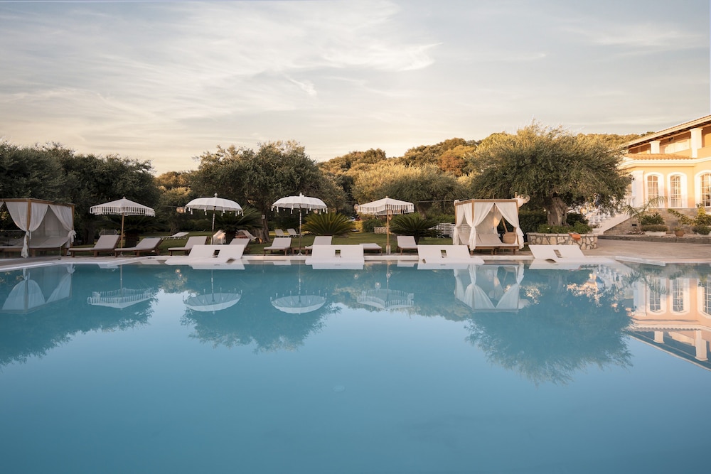 Nefeli Hotel — Swimming pool in Gouvia, Ionian Islands