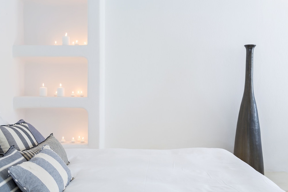 Ostraco Suites — Hotel rooms in Mykonos Town, South Aegean