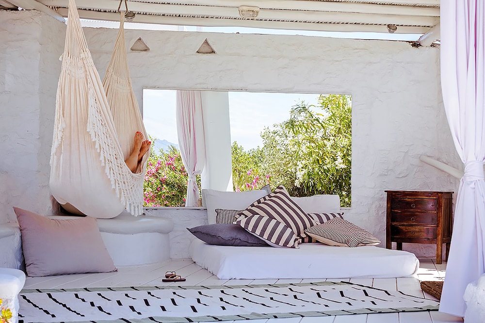 Ostraco Suites — Hotel rooms in Mykonos Town, South Aegean