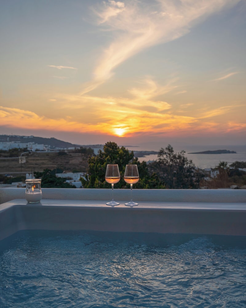 Ostraco Suites — Spa in Mykonos Town, South Aegean