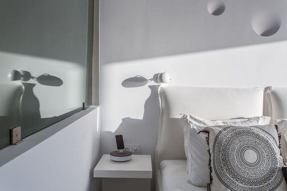 Ostraco Suites — Hotel rooms in Mykonos Town, South Aegean