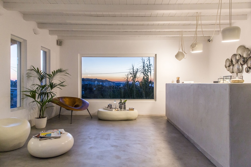 Ostraco Suites — Hotel rooms in Mykonos Town, South Aegean