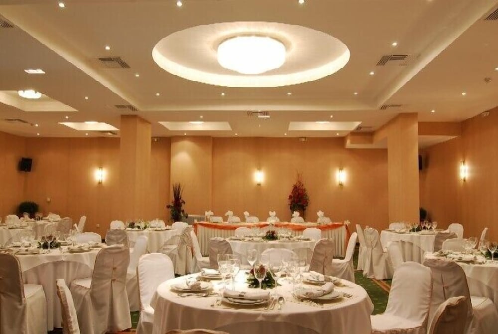 Palatino Hotel — Hotel building in Zante Town, Ionian Islands