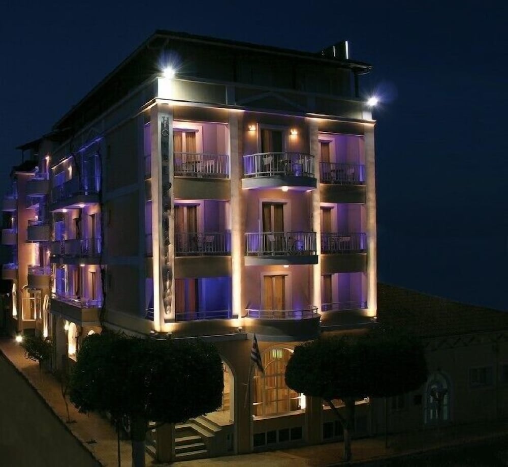 Palatino Hotel — Hotel building in Zante Town, Ionian Islands