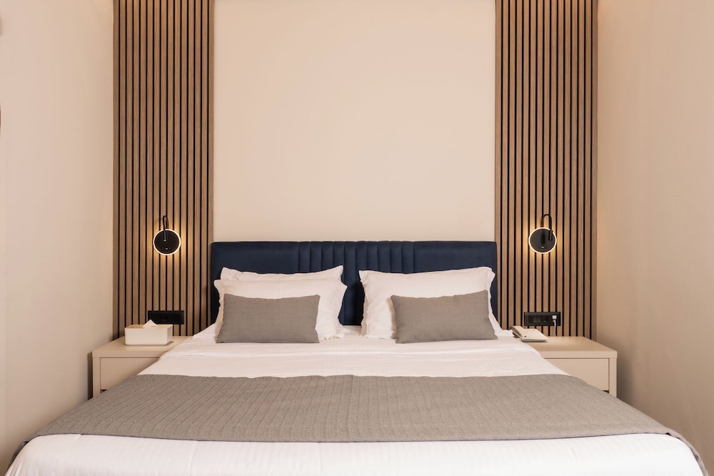 Palatino Hotel — Hotel rooms in Zante Town, Ionian Islands