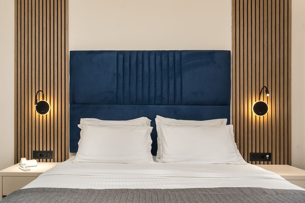 Palatino Hotel — Hotel rooms in Zante Town, Ionian Islands