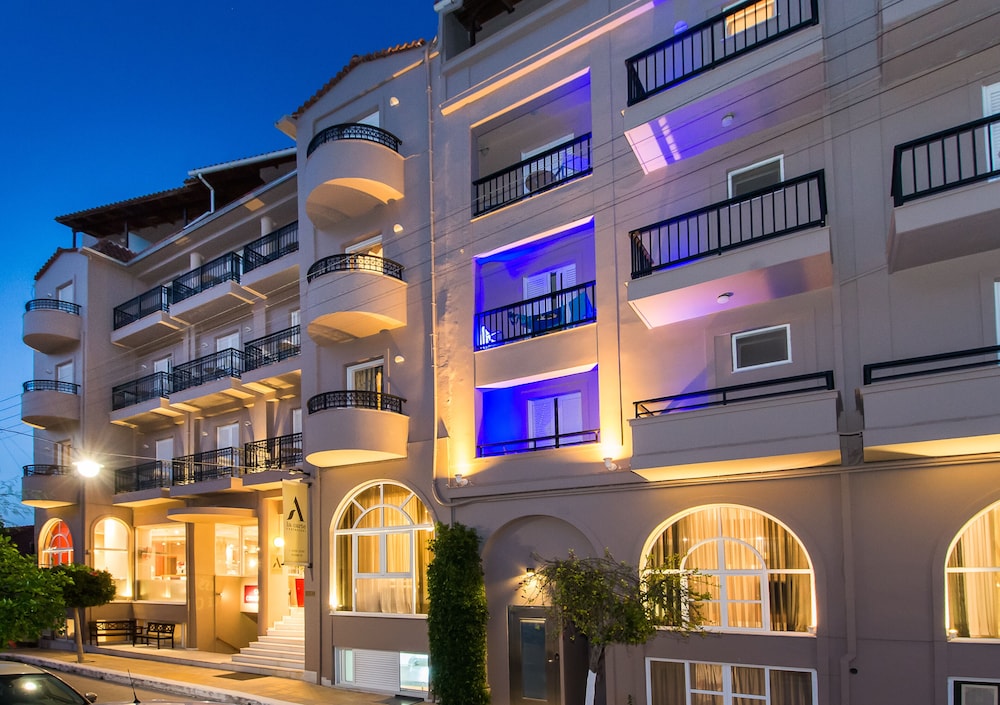 Palatino Hotel — Hotel building in Zante Town, Ionian Islands