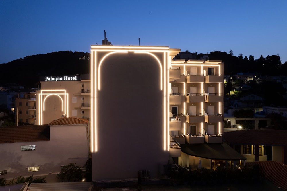 Palatino Hotel — Hotel building in Zante Town, Ionian Islands