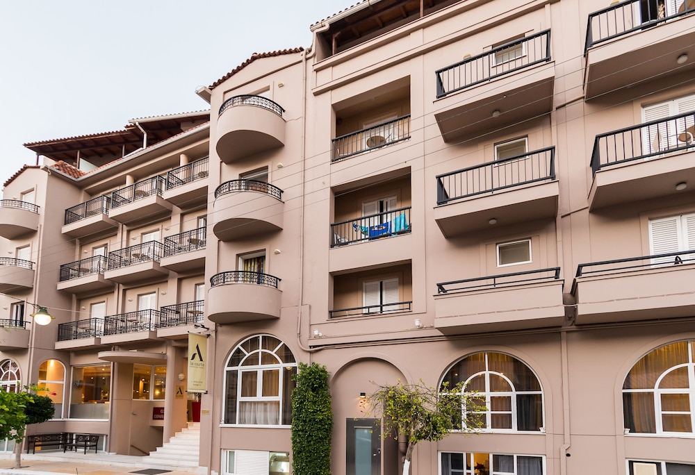 Palatino Hotel — Hotel building in Zante Town, Ionian Islands