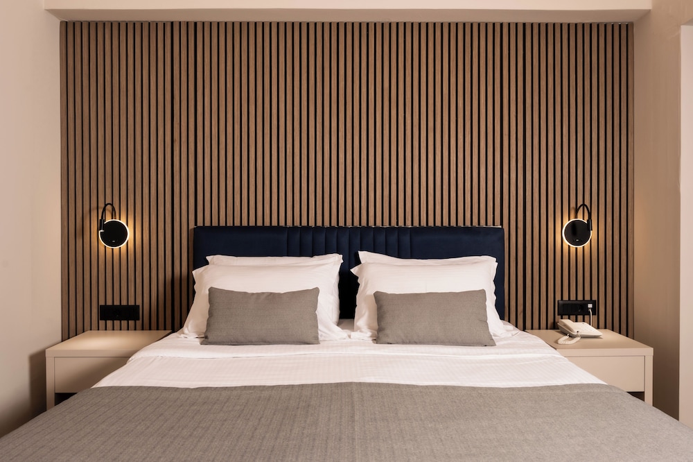Palatino Hotel — Hotel rooms in Zante Town, Ionian Islands