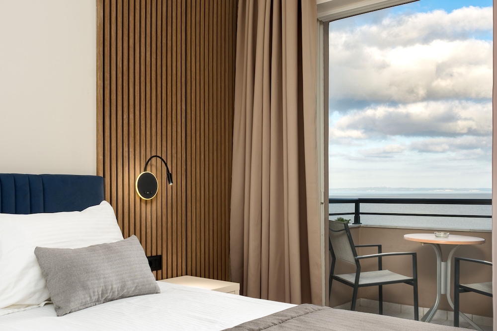 Palatino Hotel — Hotel rooms in Zante Town, Ionian Islands