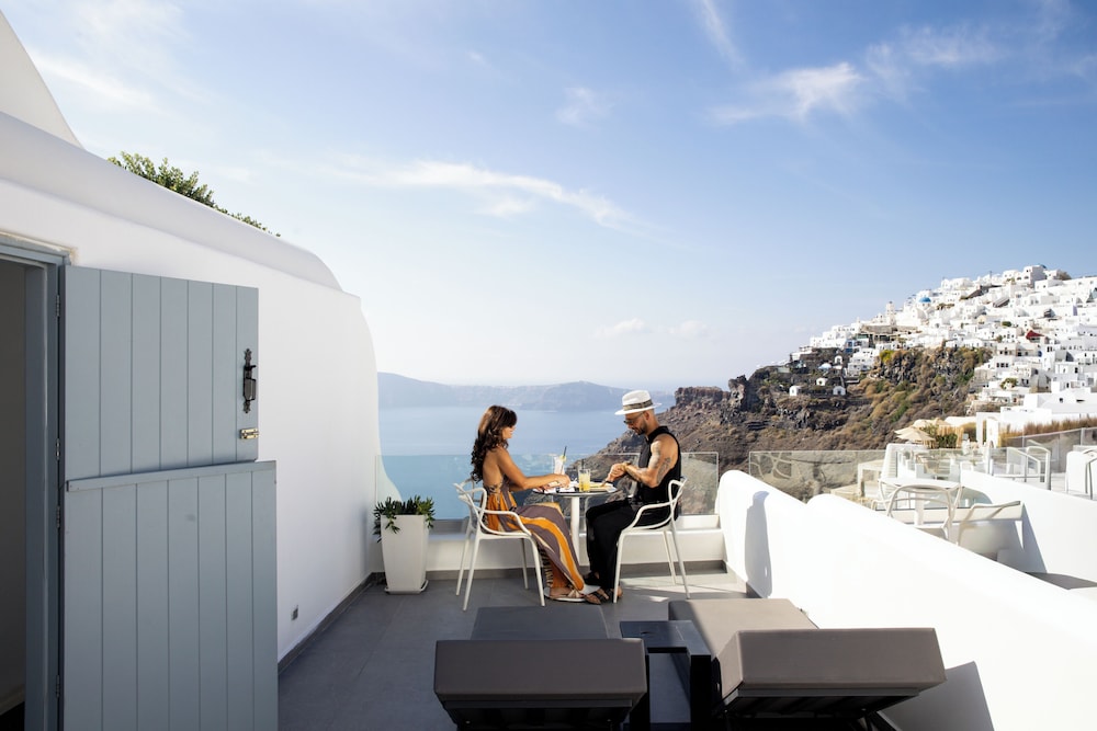Pegasus Suites & Spa — Hotel rooms in Imerovigli, South Aegean
