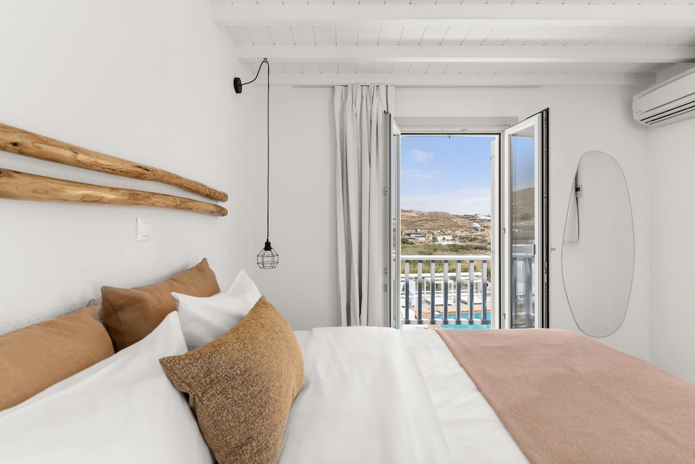 Penelope Village Mykonos by Mr and Mrs White — Hotel rooms in Ano Mera, South Aegean