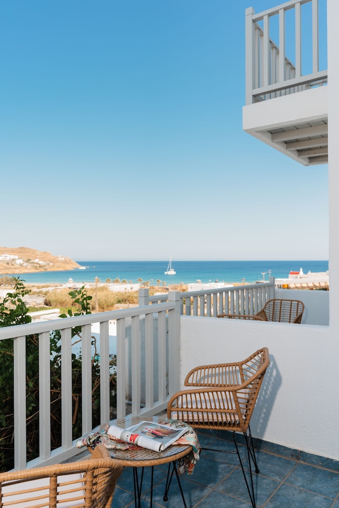 Penelope Village Mykonos by Mr and Mrs White — Hotel rooms in Ano Mera, South Aegean