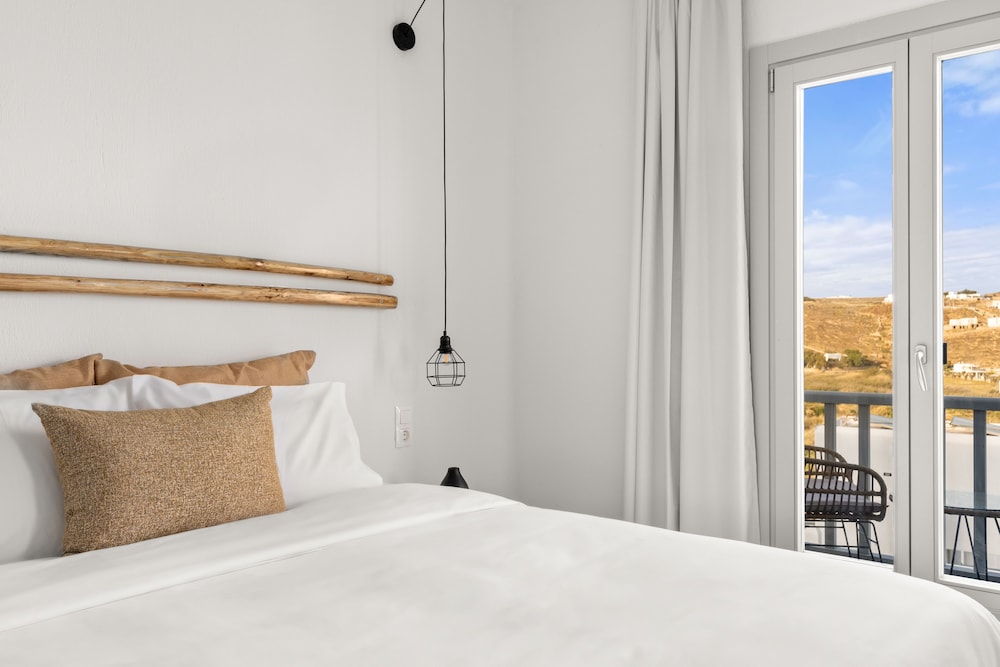 Penelope Village Mykonos by Mr and Mrs White — Hotel rooms in Ano Mera, South Aegean