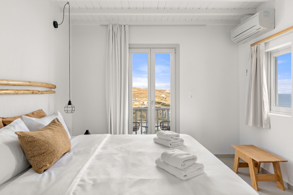 Penelope Village Mykonos by Mr and Mrs White — Hotel rooms in Ano Mera, South Aegean