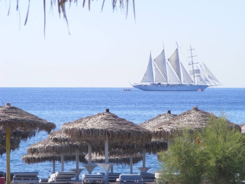 Perissa Bay — Beach in Perissa, South Aegean
