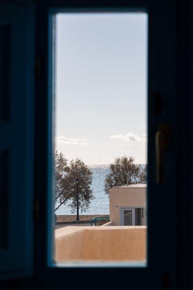 Perissa Bay — Beach in Perissa, South Aegean