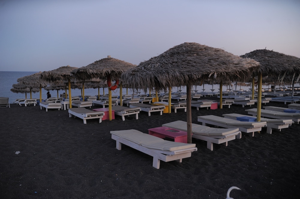 Perissa Bay — Beach in Perissa, South Aegean
