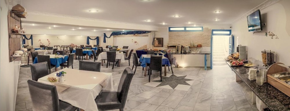 Perissa Bay — Restaurant & bars in Perissa, South Aegean