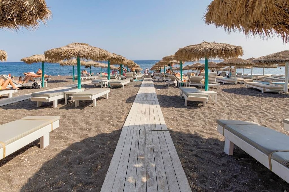 Perissa Bay — Beach in Perissa, South Aegean