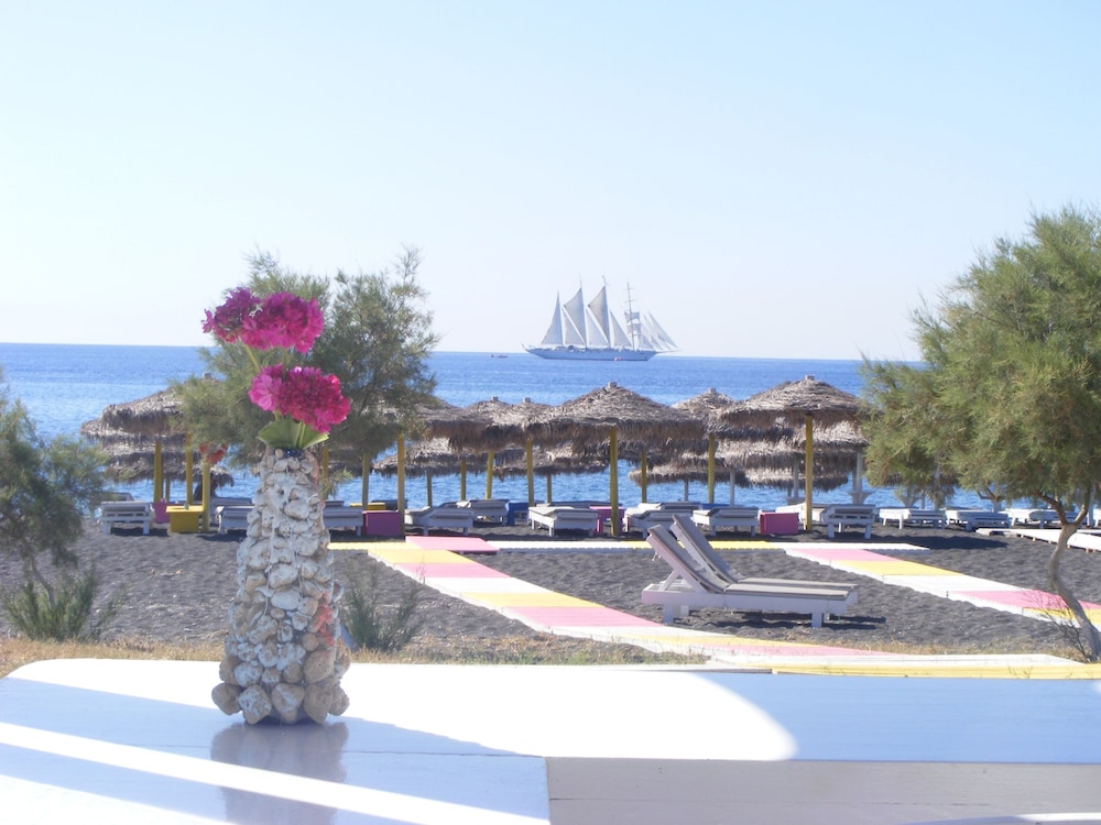Perissa Bay — Beach in Perissa, South Aegean