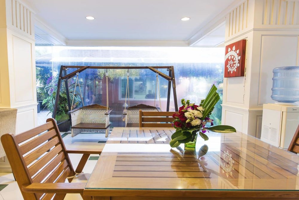 Orchid Resort — Restaurant & bars in Bangkok, Bangkok