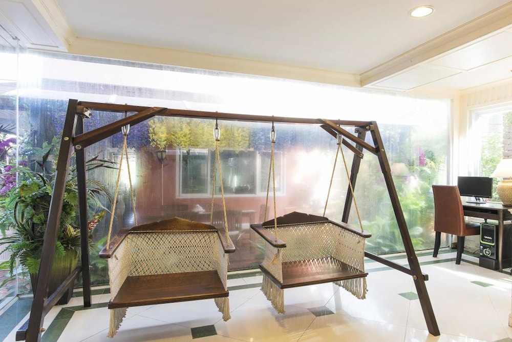 Orchid Resort — Restaurant & bars in Bangkok, Bangkok