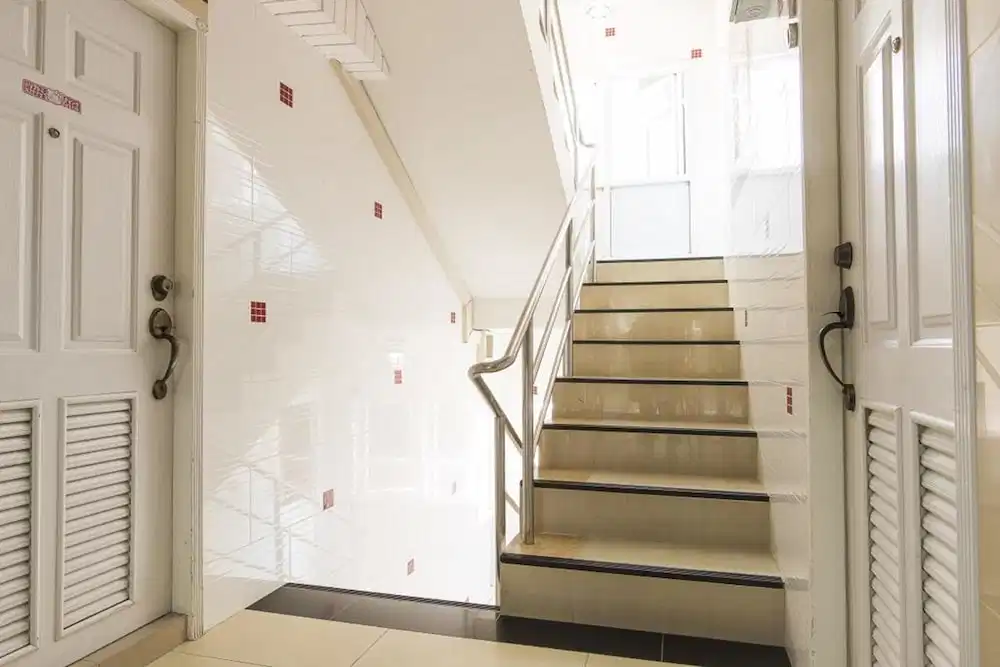Orchid Resort — Hotel building in Bangkok, Bangkok