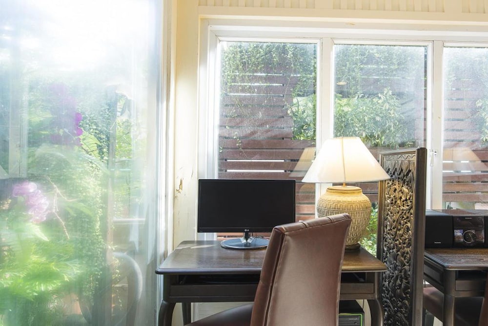 Orchid Resort — Hotel rooms in Bangkok, Bangkok