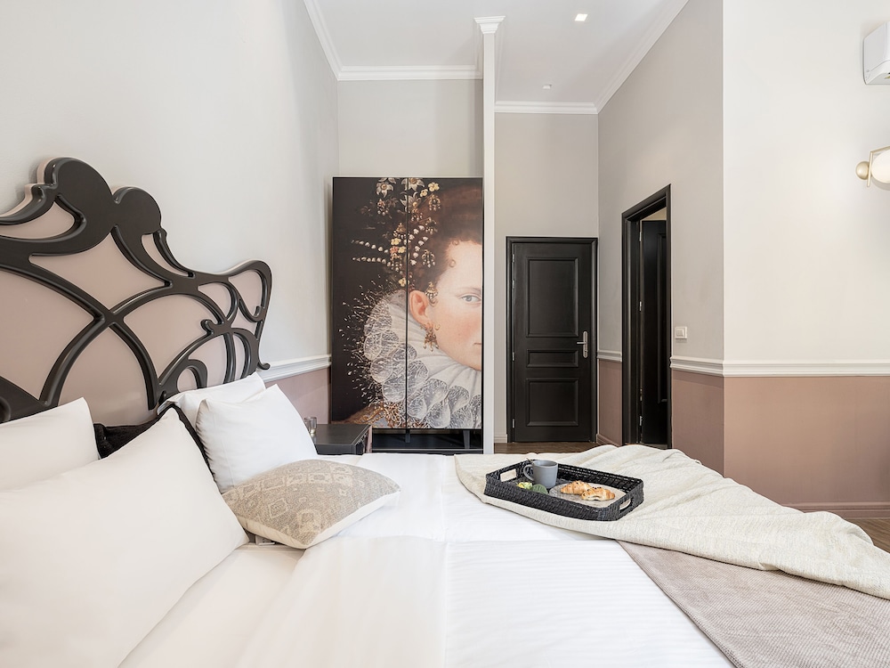 Elia Palatino Hotel — Hotel rooms in Chania