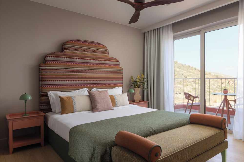 Pleiades Blossomhill Houses, member of Domes Finds — Hotel rooms in Elounda