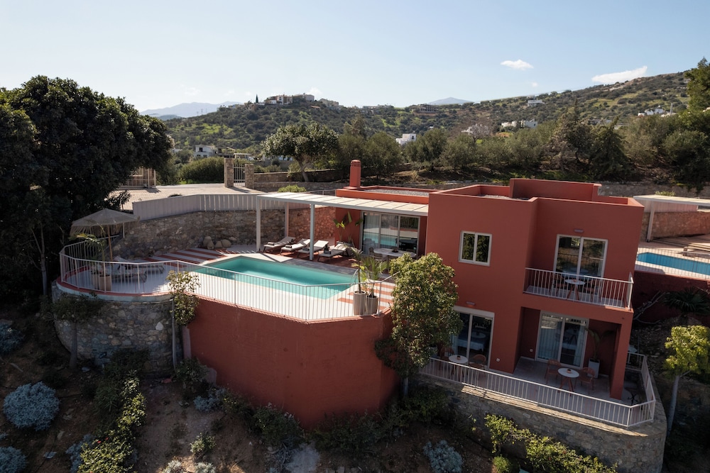 Pleiades Blossomhill Houses, member of Domes Finds — Swimming pool in Elounda