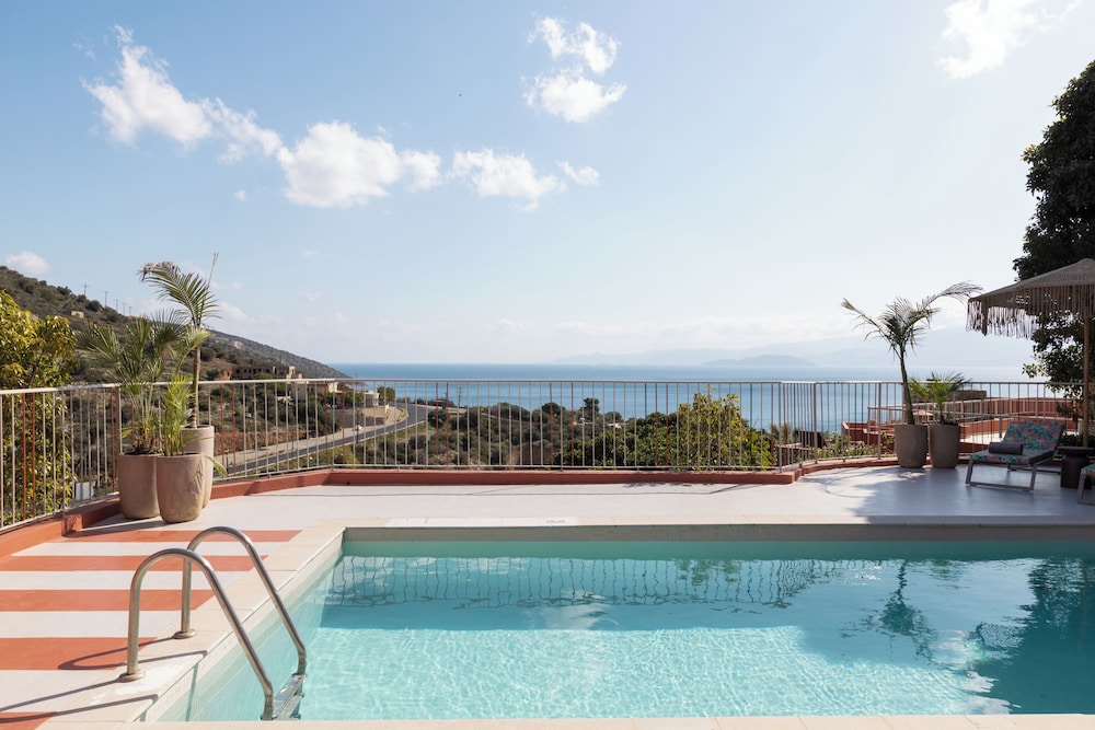 Pleiades Blossomhill Houses, member of Domes Finds — Swimming pool in Elounda