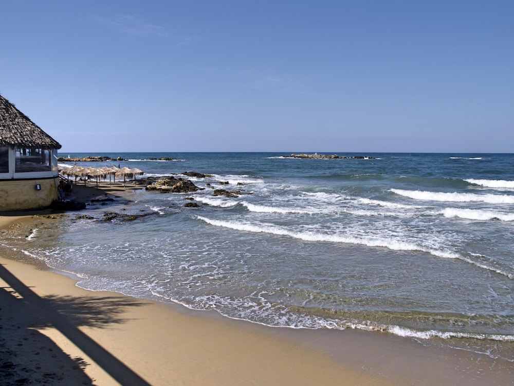 Porto Kalamaki Hotel — Beach in Chania