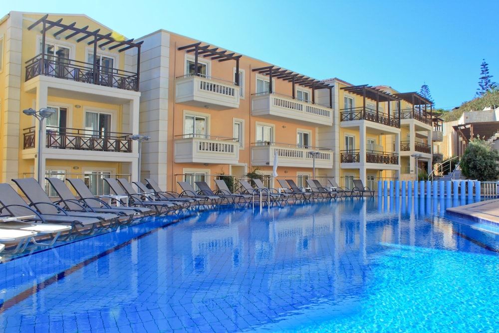 Porto Kalamaki Hotel