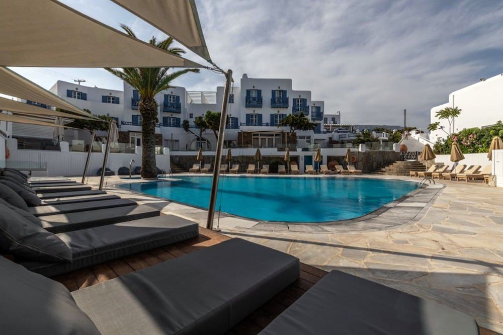 Poseidon Hotel & Suites - zdjęcie 3