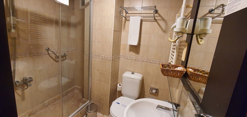 Ottoman Hotel Imperial - Special Class — Hotel rooms in Istanbul, Istanbul