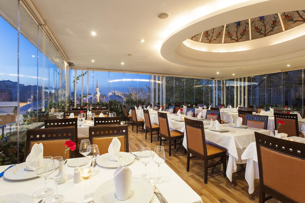 Ottoman Hotel Imperial - Special Class — Restaurant & bars in Istanbul, Istanbul