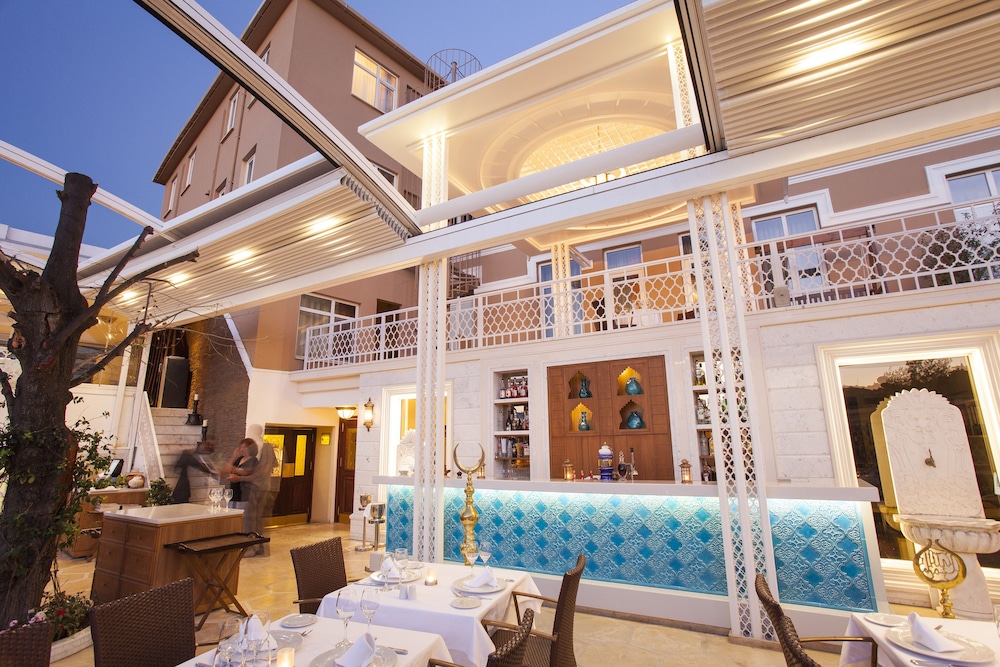 Ottoman Hotel Imperial - Special Class — Restaurant & bars in Istanbul, Istanbul