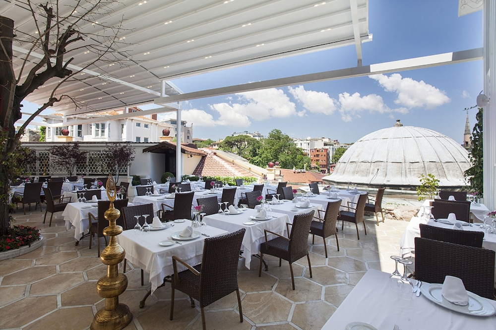 Ottoman Hotel Imperial - Special Class — Restaurant & bars in Istanbul, Istanbul